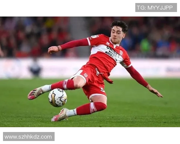 英超焦点战:皇马逆转热刺争议判罚引发全场热议